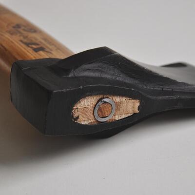 XTLINE Sekera s klínem - dřevěná násada | 1000 g - 2